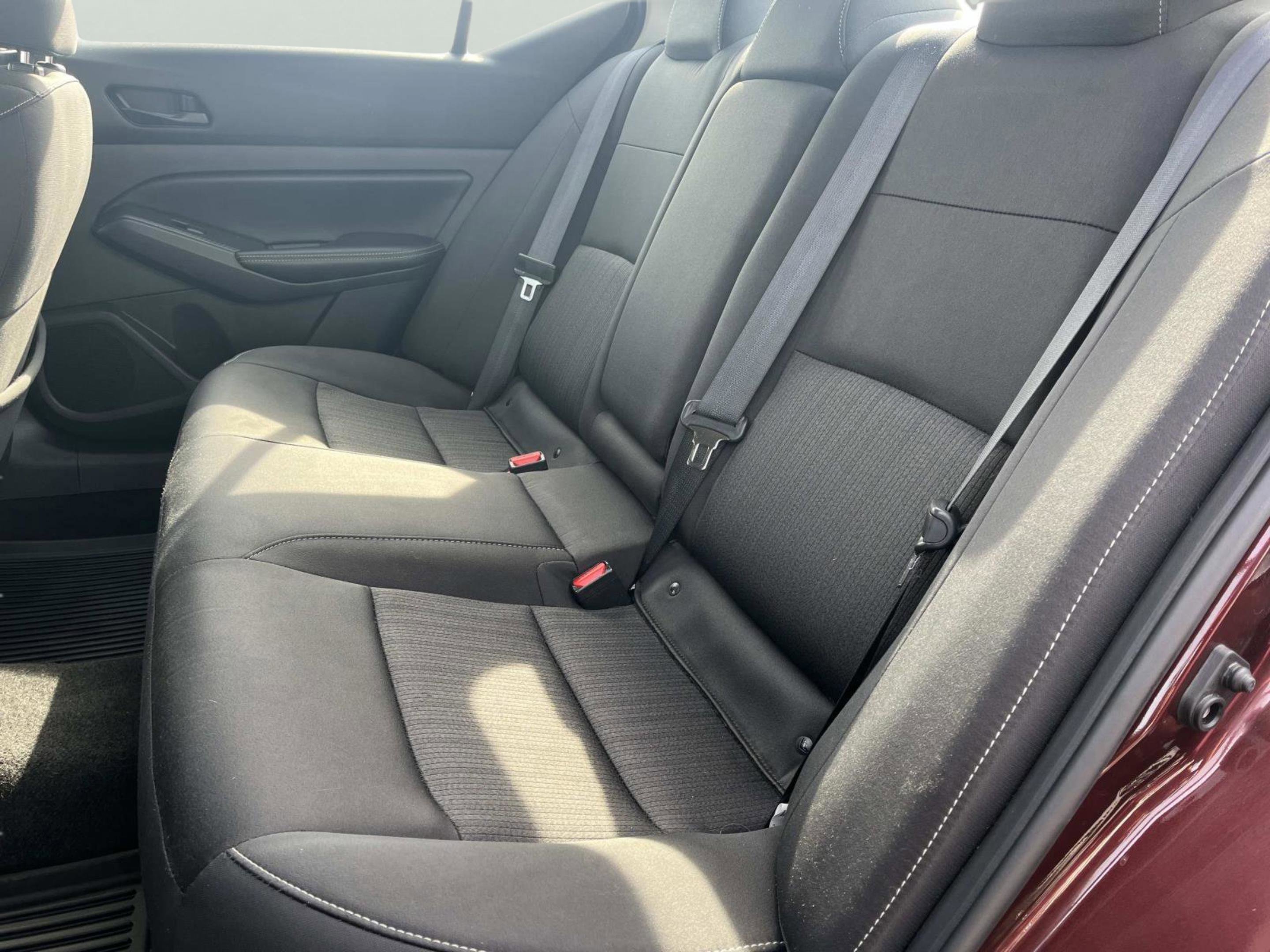 2024 Nissan Altima SV - Photo 17
