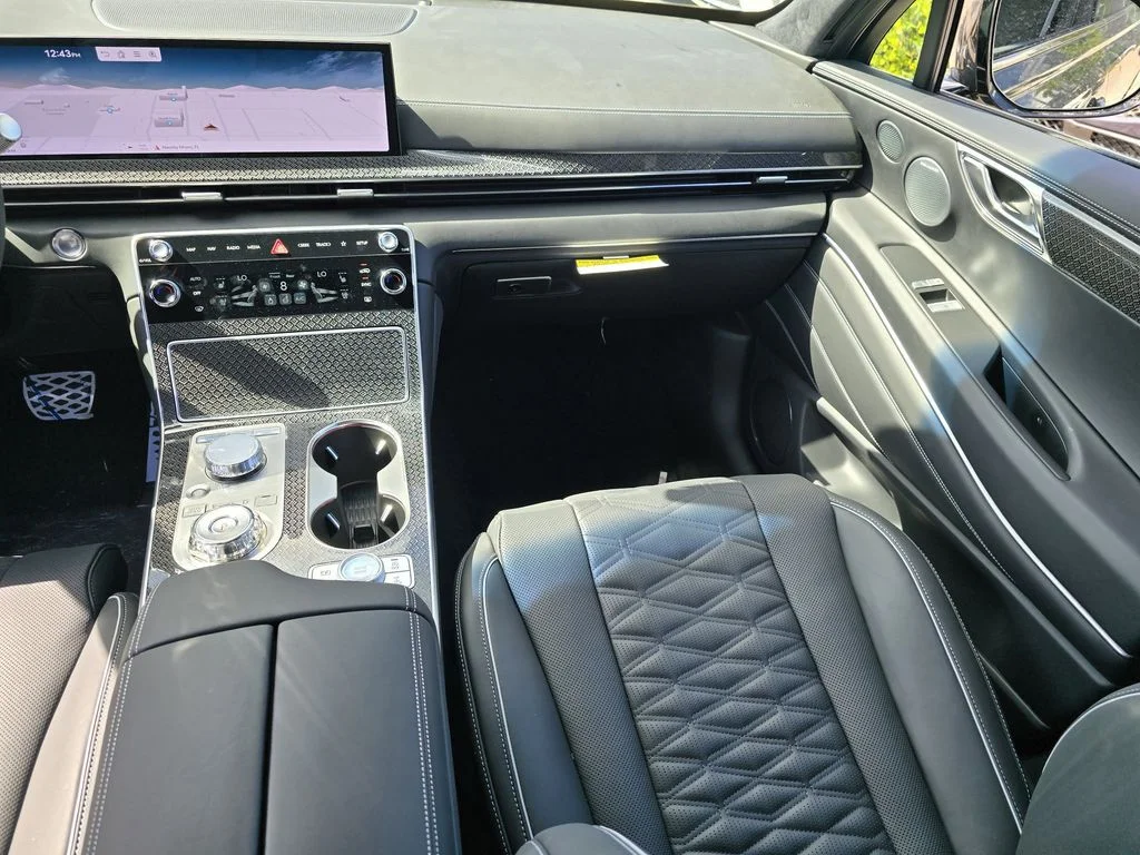 New 2026 Silver Genesis 3.5T e-SC image 9