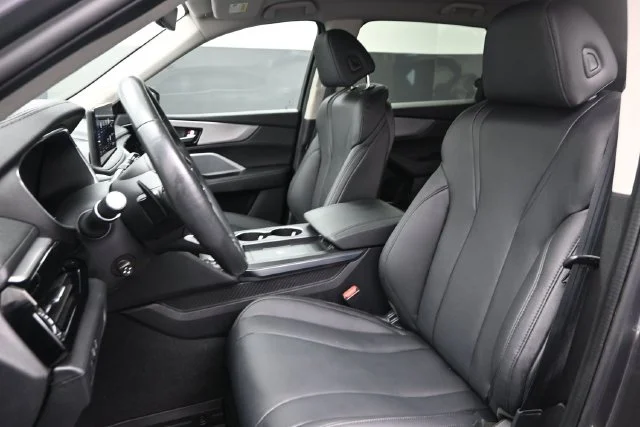 Used 2025 Liquid Carbon Metallic Acura SH-AWD image 19