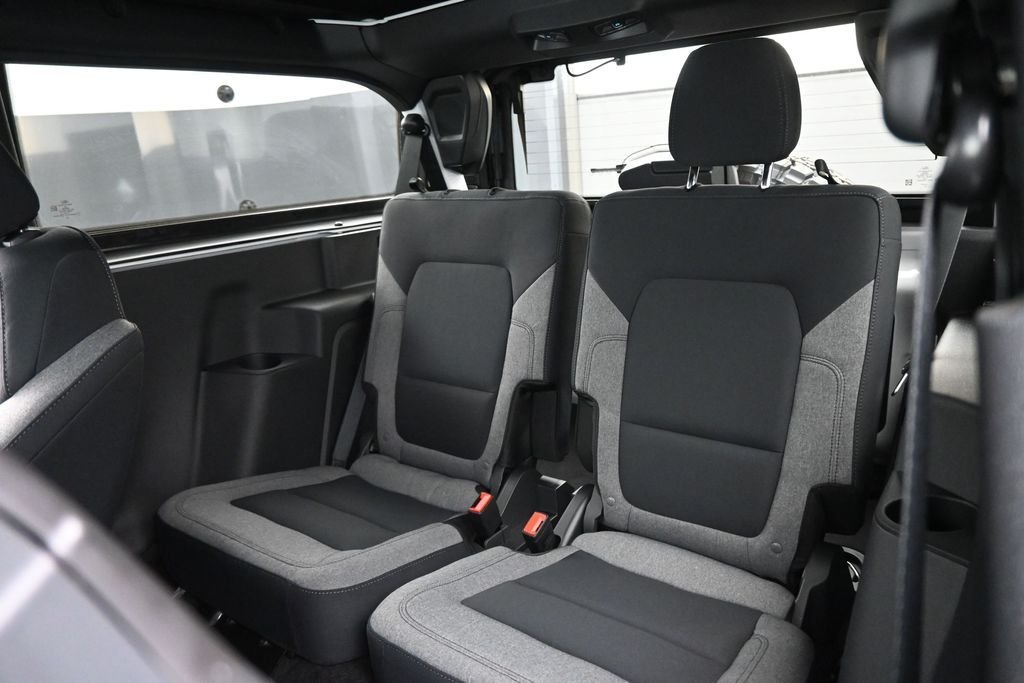 New 2026 Oxford White Ford Base image 10