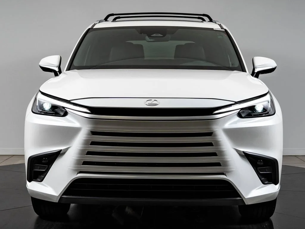 Used 2024 Wind Chill Pearl Lexus 350 Premium image 2