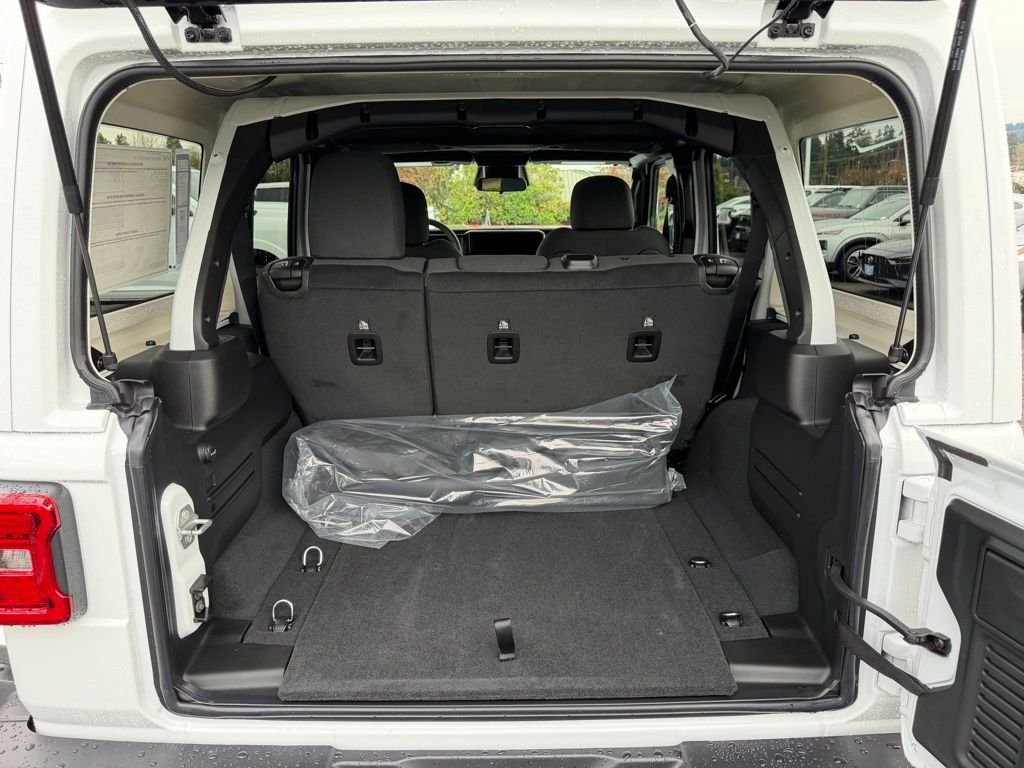 New 2026 Bright White Clearcoat Jeep Rubicon image 11