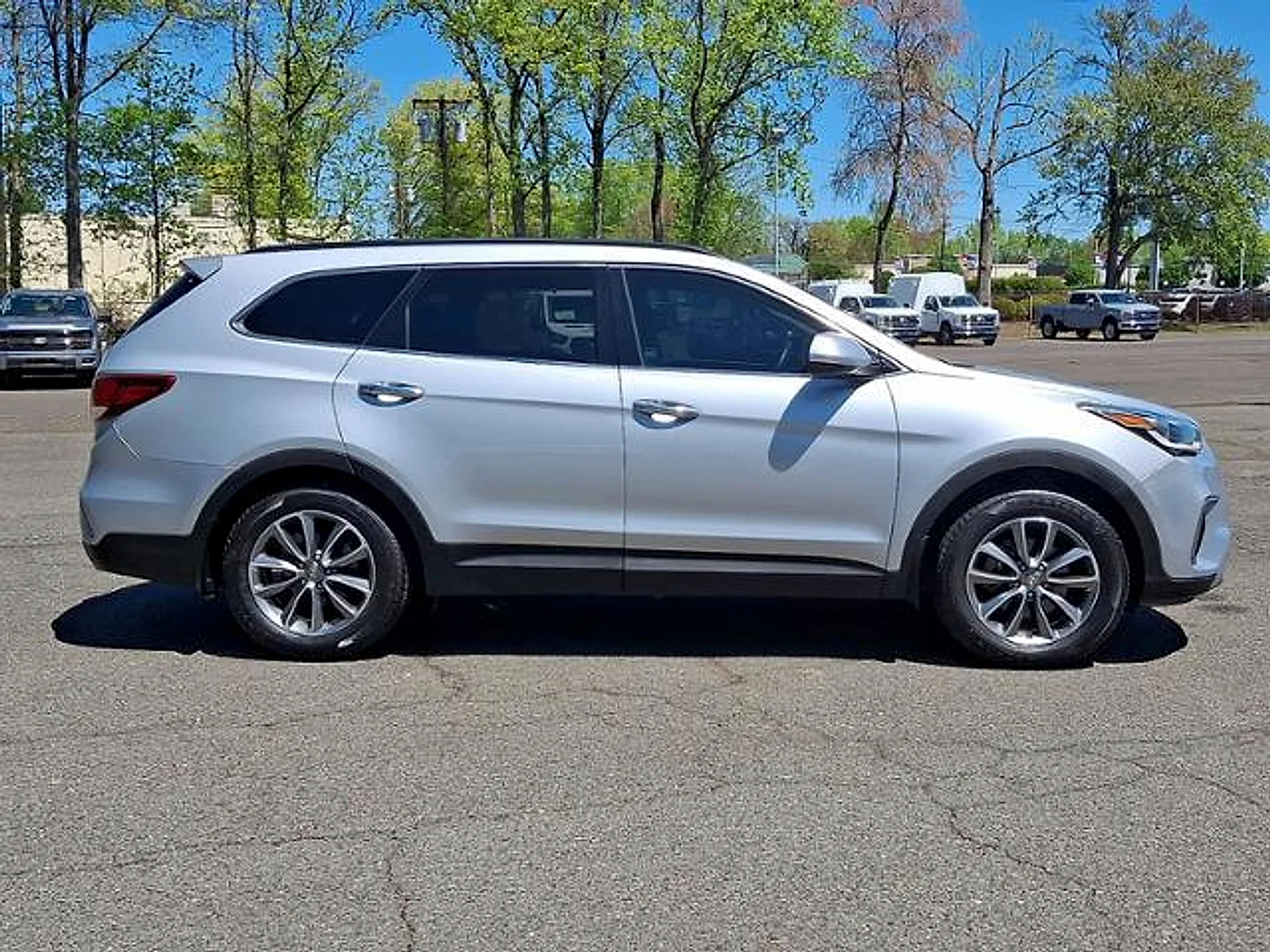 Used 2019 Circuit Silver Hyundai SE image 8