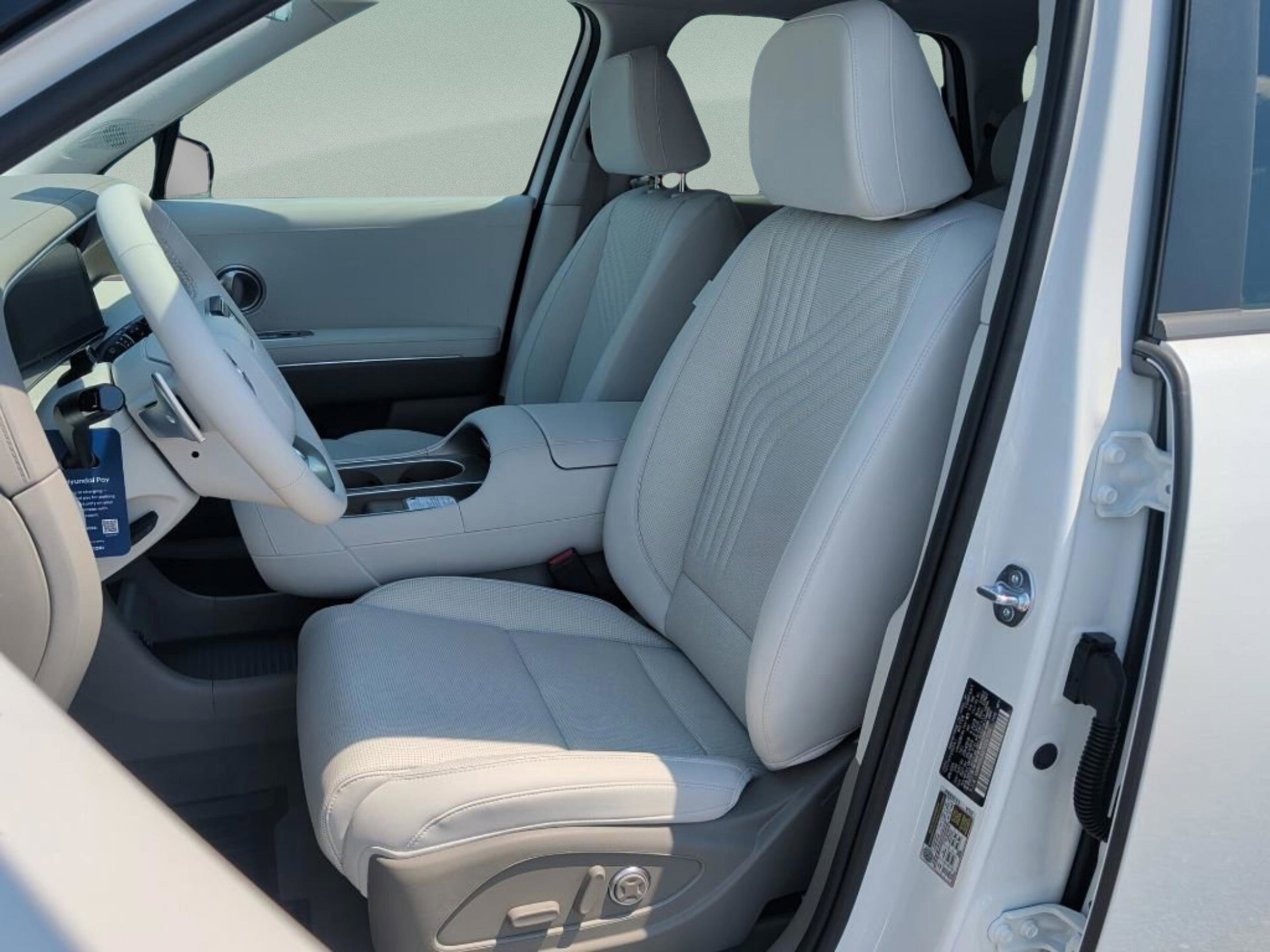 New 2026 Creamy White Pearl Hyundai Blue SEL Premium 7P image 15
