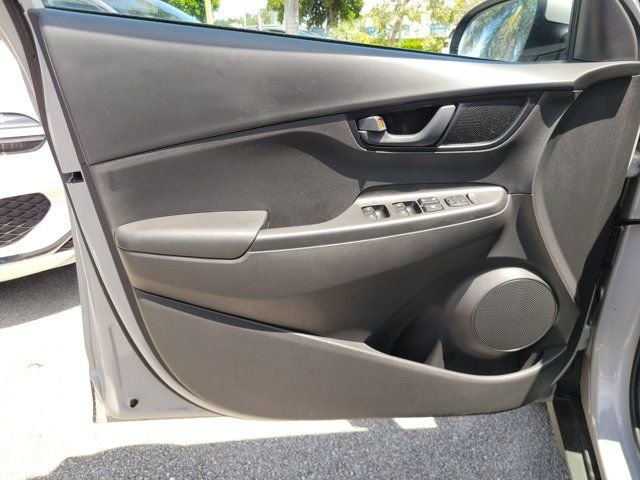 2023 Hyundai Kona SE - Photo 15