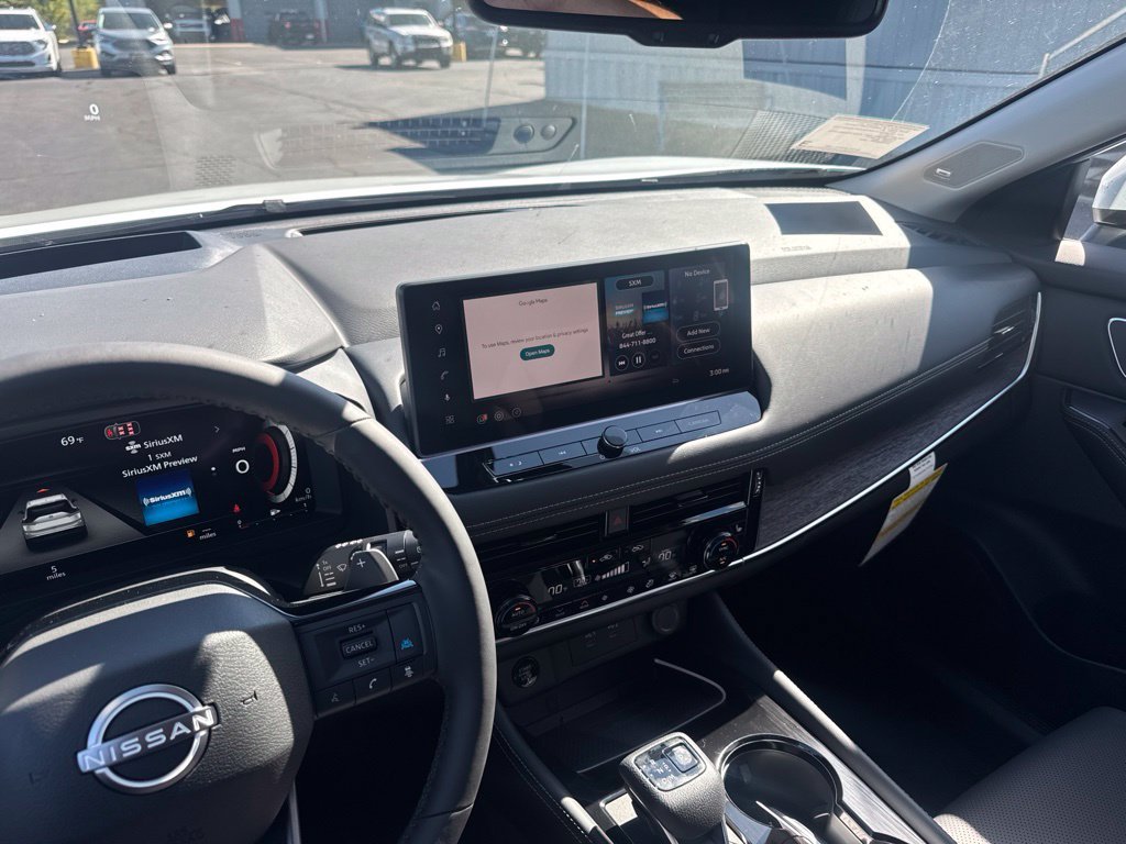 New 2026 Everest White Pearl TriCoat Nissan Platinum image 23