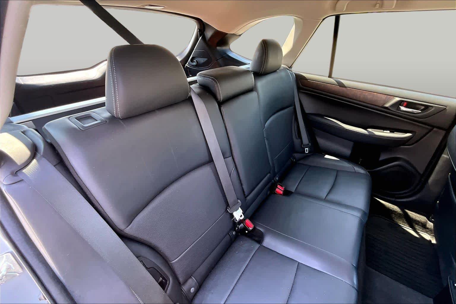 Used 2015 Ice Silver Metallic Subaru 2.5i Limited image 20