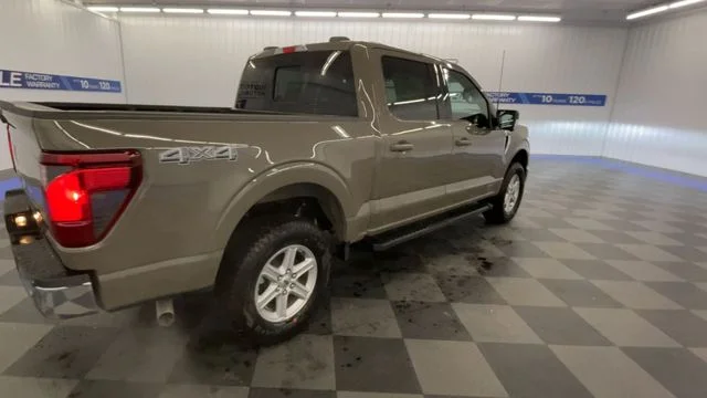 New 2026 Marsh Gray Ford XLT image 8