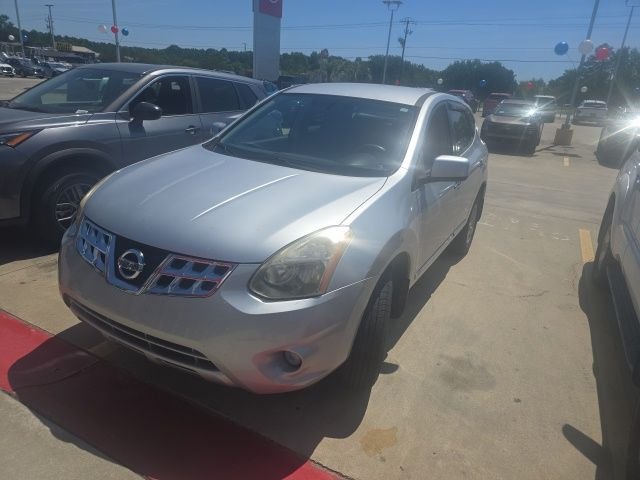 Used 2013 Silver Nissan S image 3