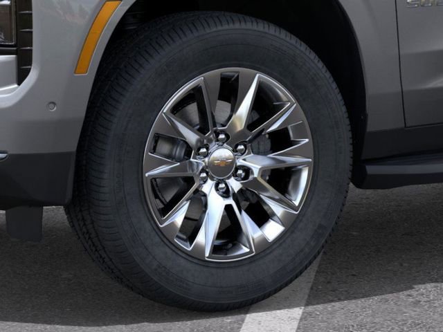 2026 Chevrolet Suburban Premier - Photo 9