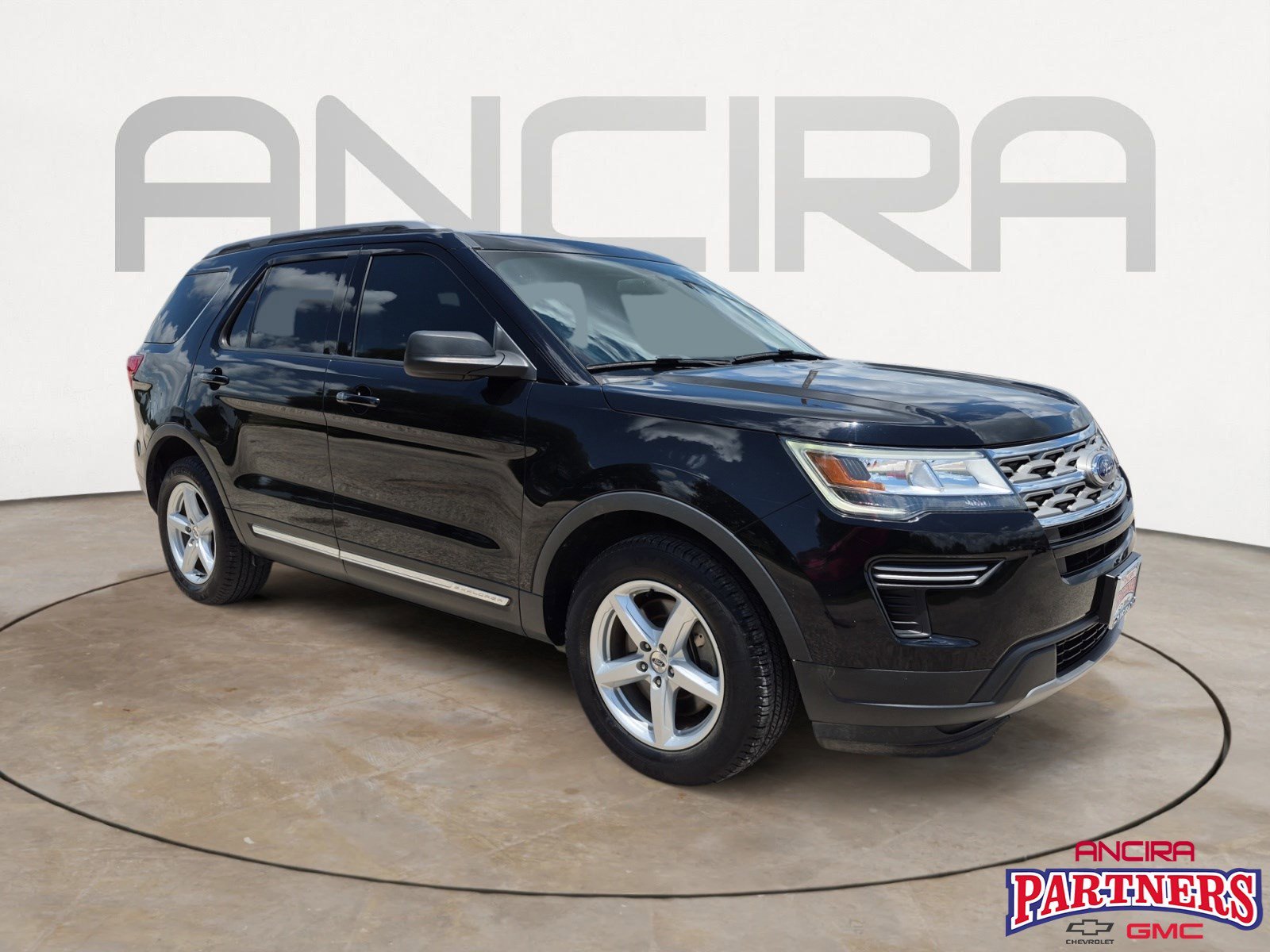 2018 Ford Explorer XLT FWD's photo