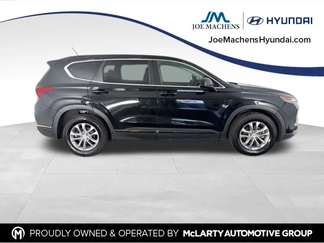 Used 2019 Black Hyundai SE image 4