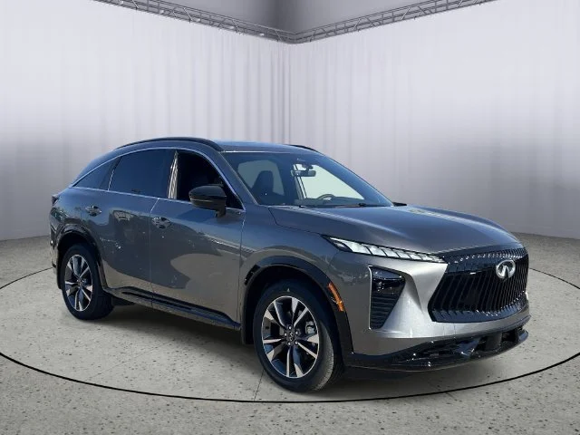 New 2027 GRAPHITE SHADOW INFINITI Luxe AWD image 5