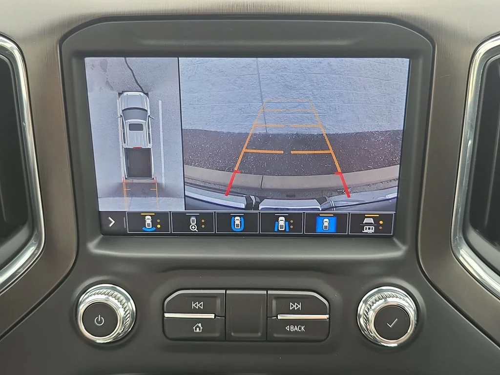 Used 2022 Onyx Black GMC AT4 image 15