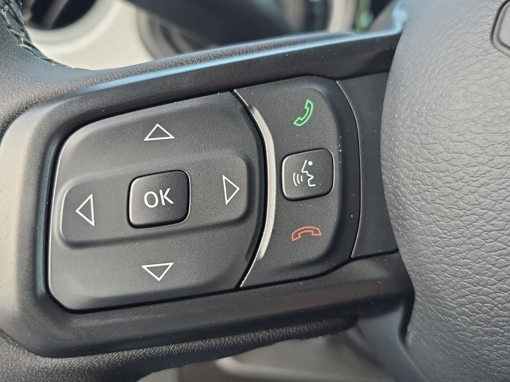 2025 Jeep Wrangler 4-Door Willys - Photo 23