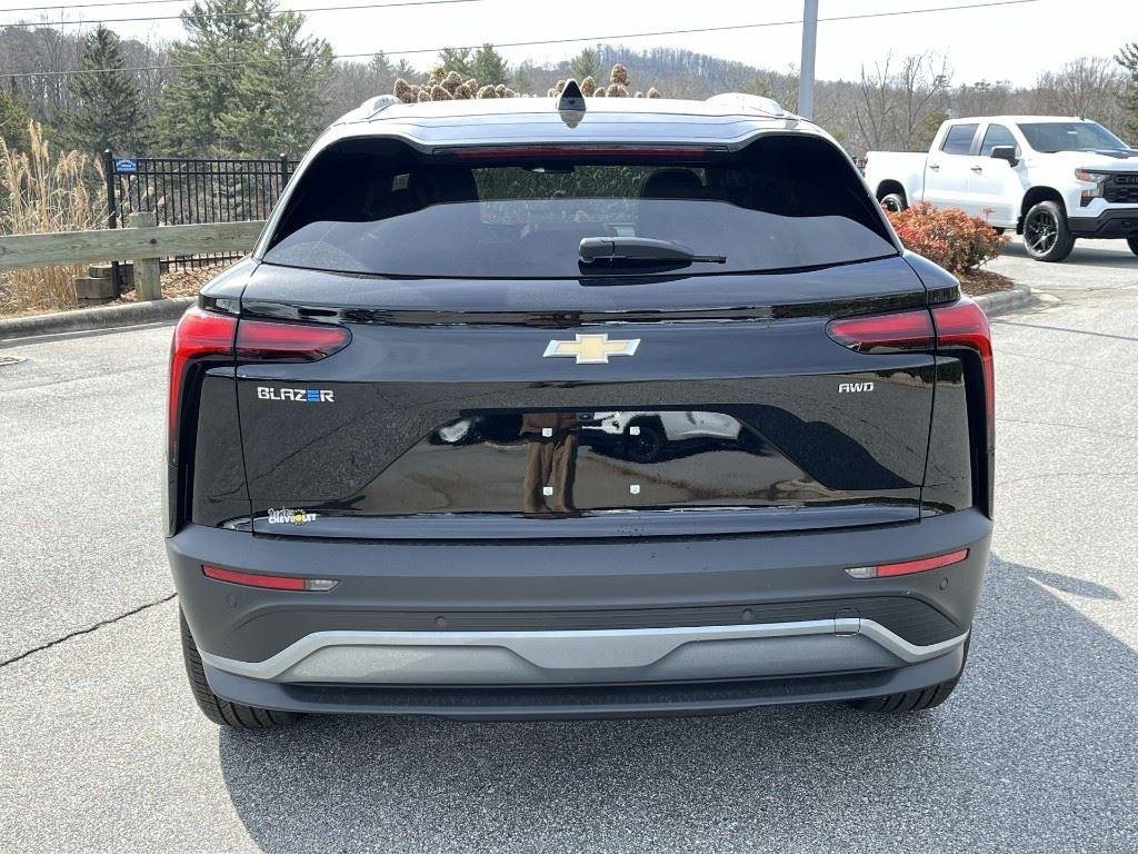 2025 Chevrolet Blazer EV LT - Photo 33