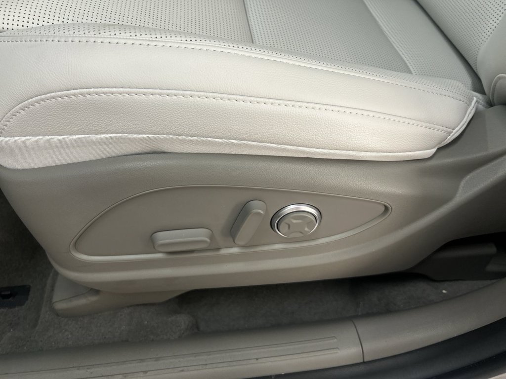 New 2026 Silver Metallic Hyundai Limited AWD image 32