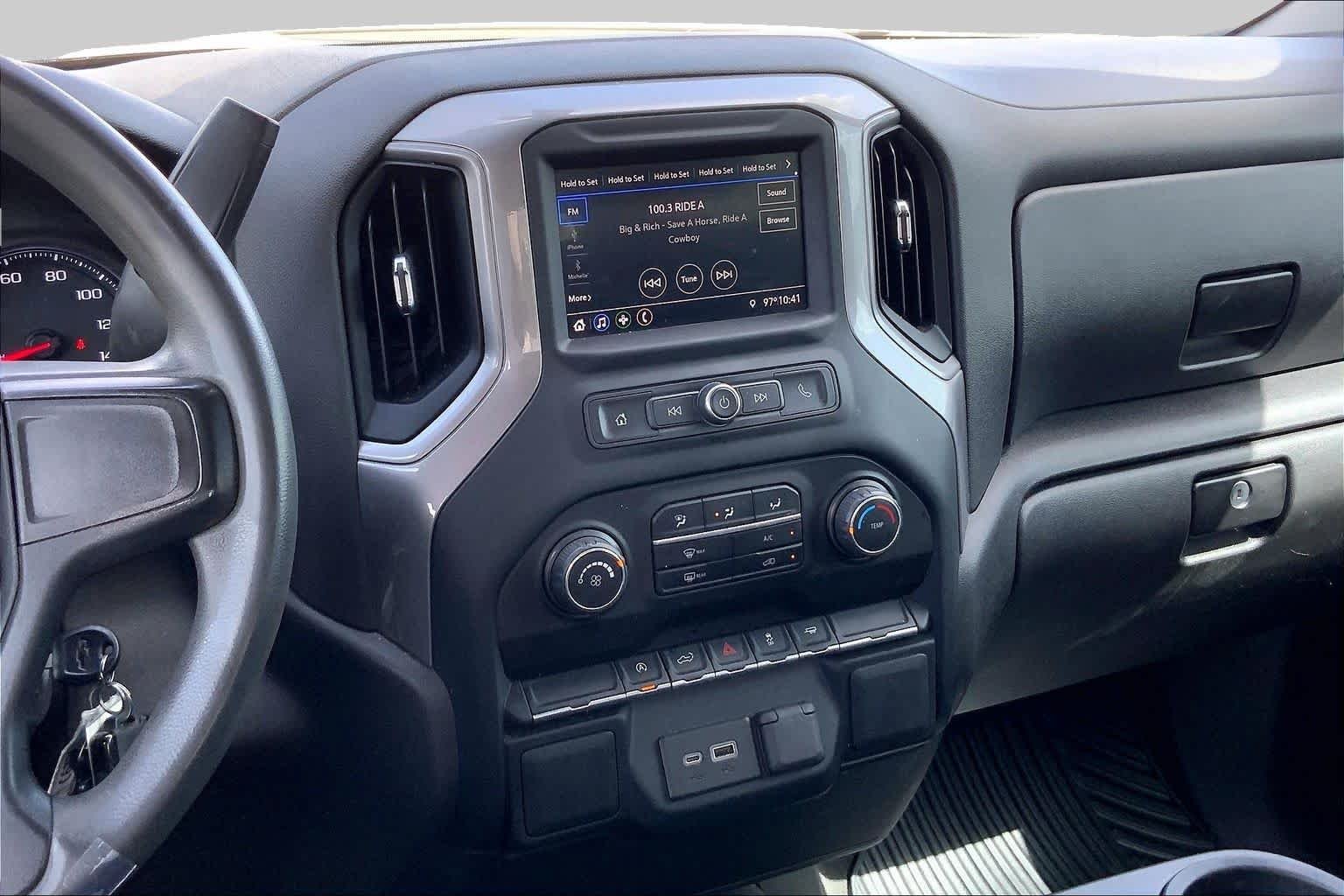 Used 2022 Summit White Chevrolet Custom image 7