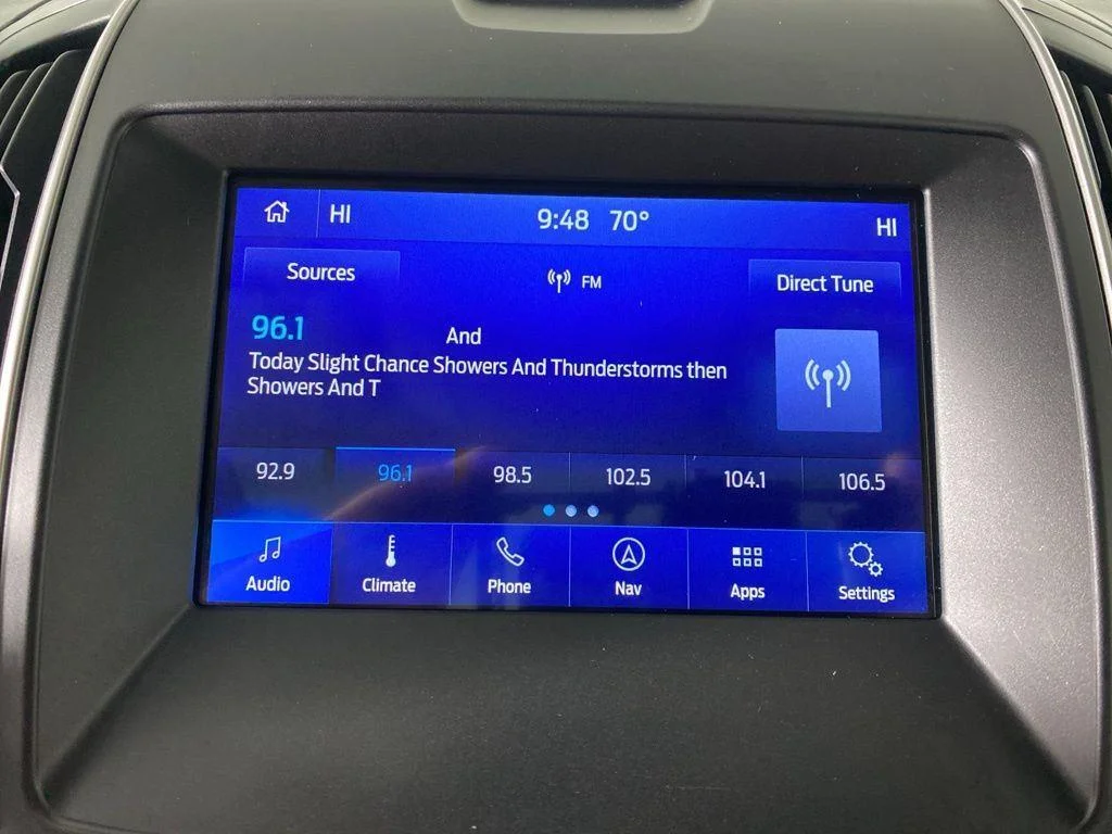 Used 2019 Ruby Red Metallic Ford SEL image 18