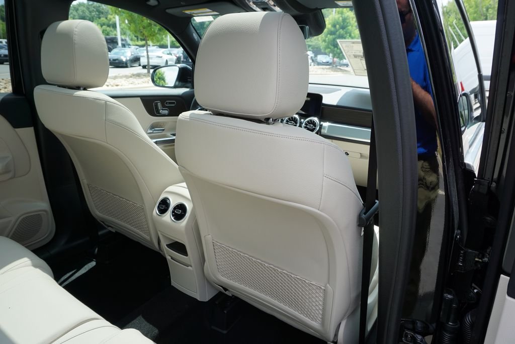 2025 Mercedes-Benz GLB Base - Photo 62