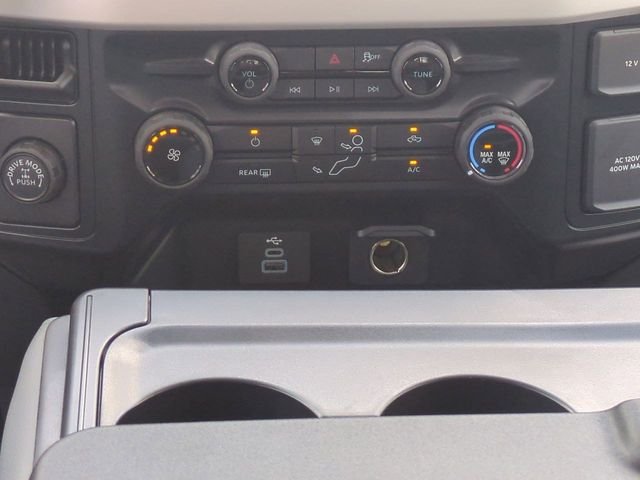 2025 Ford F-350 Super Duty Chassis Cab XL - Photo 18
