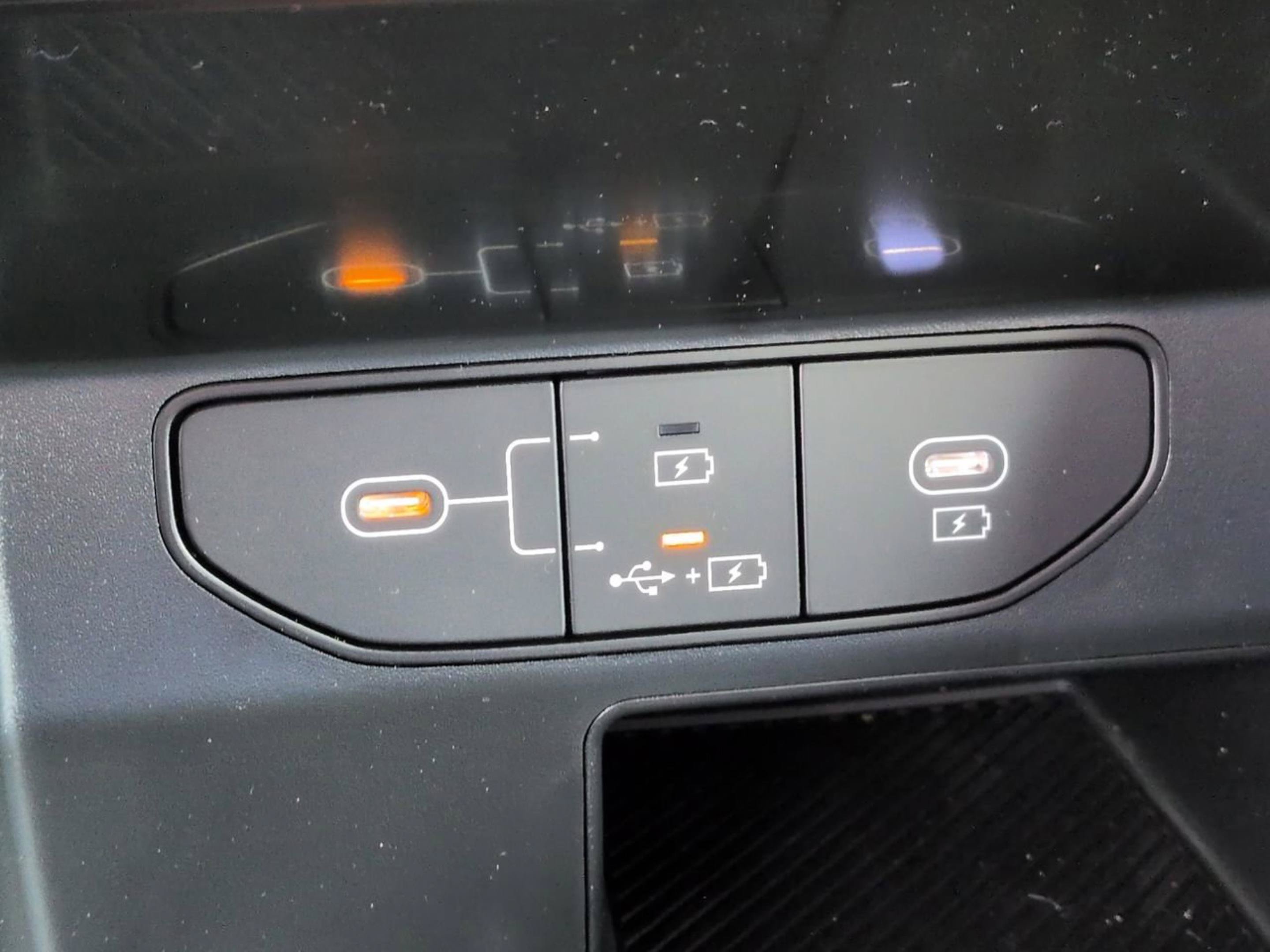 New 2026 Glacial White Pearl Kia LX image 19