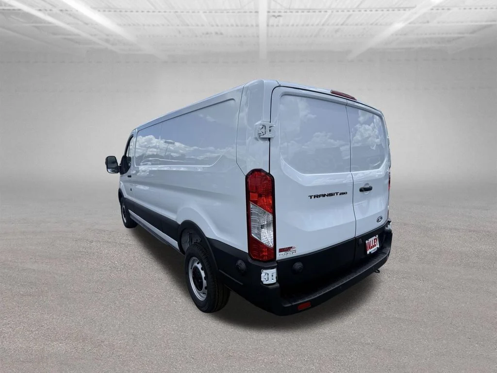 New 2026 Oxford White Ford Cargo Van image 7