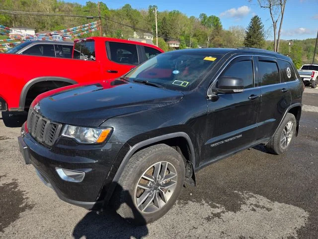 Used 2021 Diamond Black Jeep Limited image 1