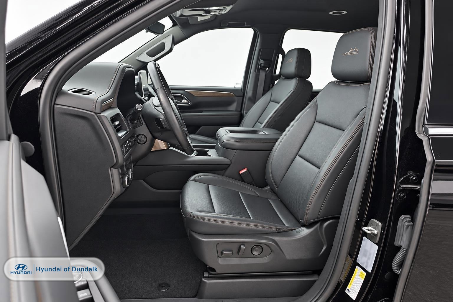 Used 2022 Black Chevrolet High Country image 7