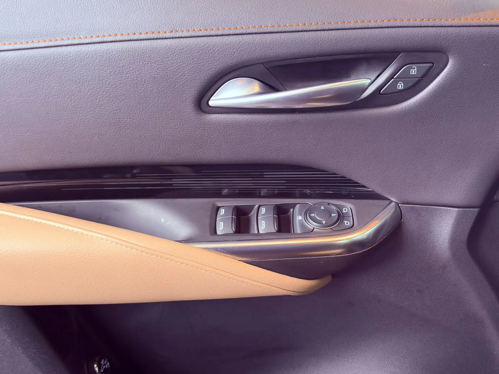2024 Cadillac XT4 Luxury - Photo 23