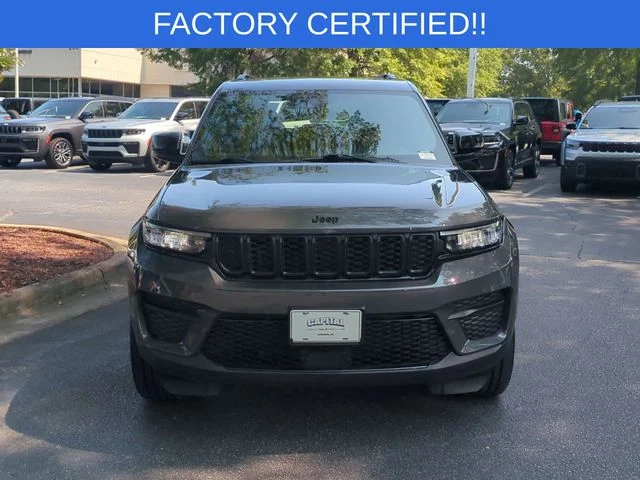 Used 2025 Gray Jeep Altitude X image 8
