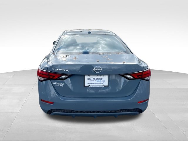 Used 2025 Gray Nissan SV image 8