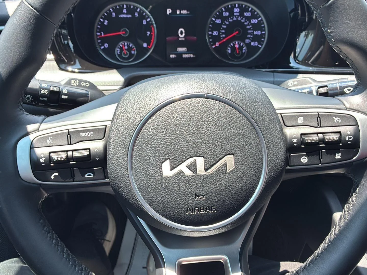 Used 2024 Glacial White Pearl Kia GT-Line image 37