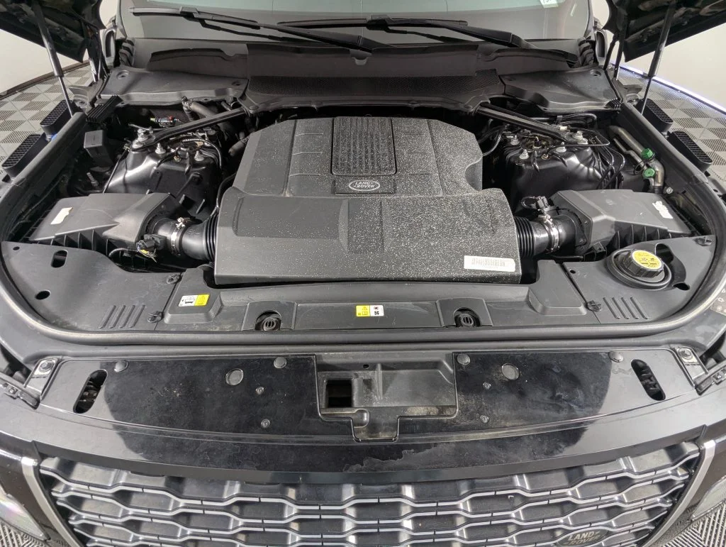 Certified Used 2019 Black Land Rover 3.0L V6 Supercharged HSE image 31