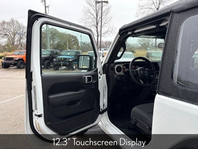 New 2026 Bright White Clear-Coat Exterior Paint Jeep Sport image 13