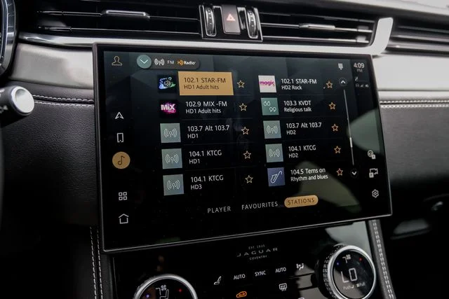 2026 Jaguar F-Pace R-Dynamic S - Photo 35