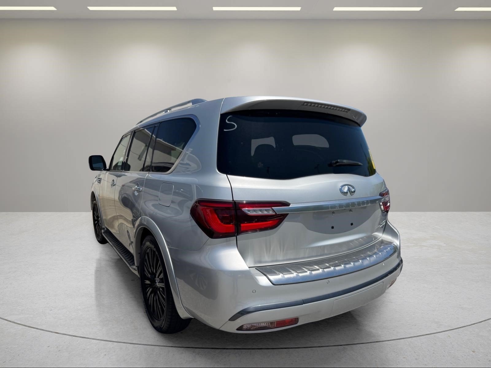 Used 2019 Liquid Platinum INFINITI LIMITED image 7