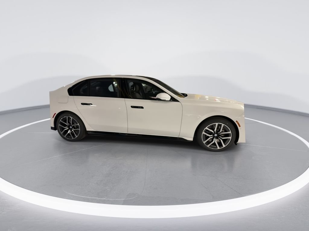 New 2026 Alpine White BMW 750e xDrive image 9
