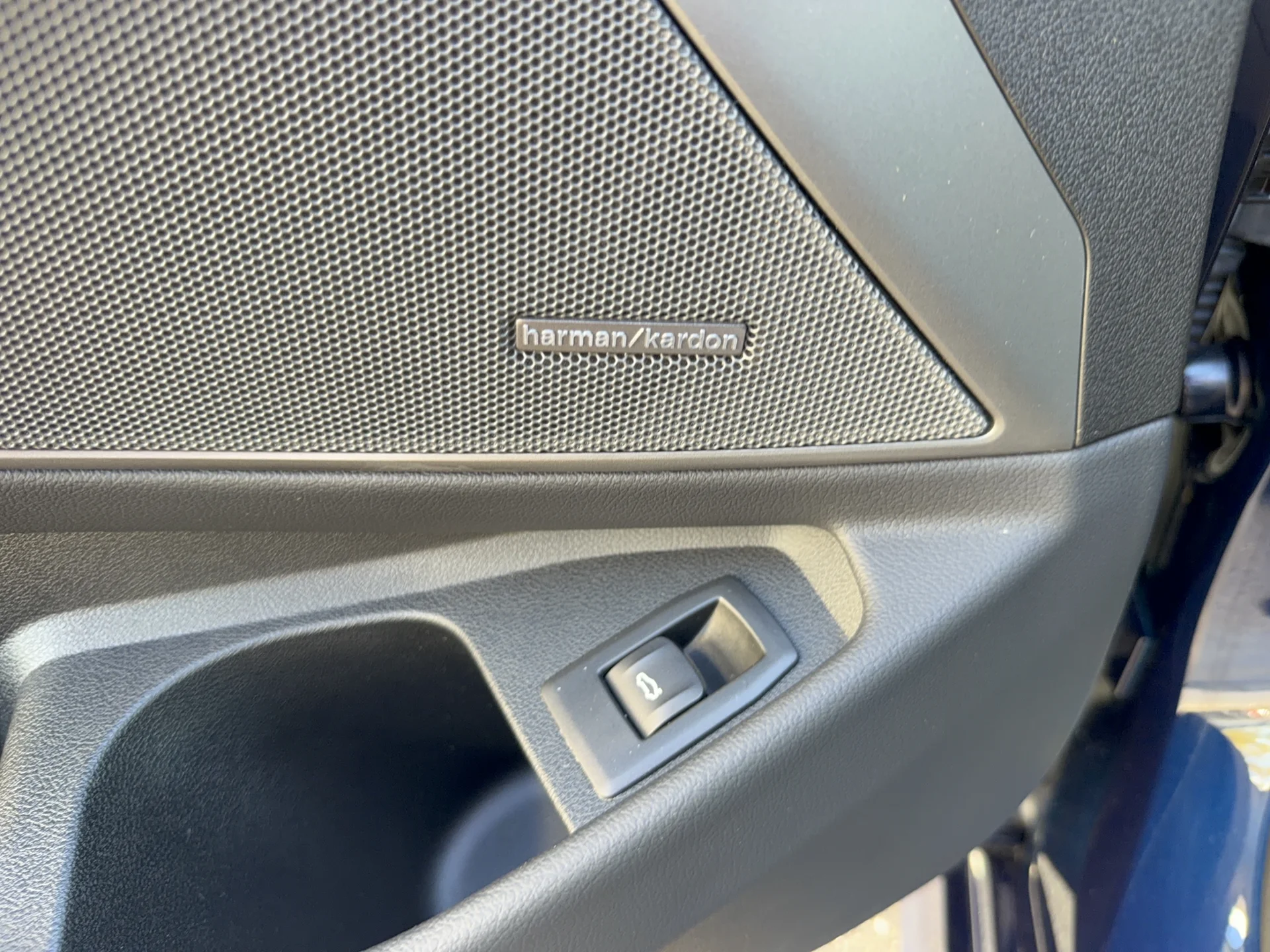 Certified Used 2025 Tanzanite Blue II Metallic BMW M340i xDrive image 10