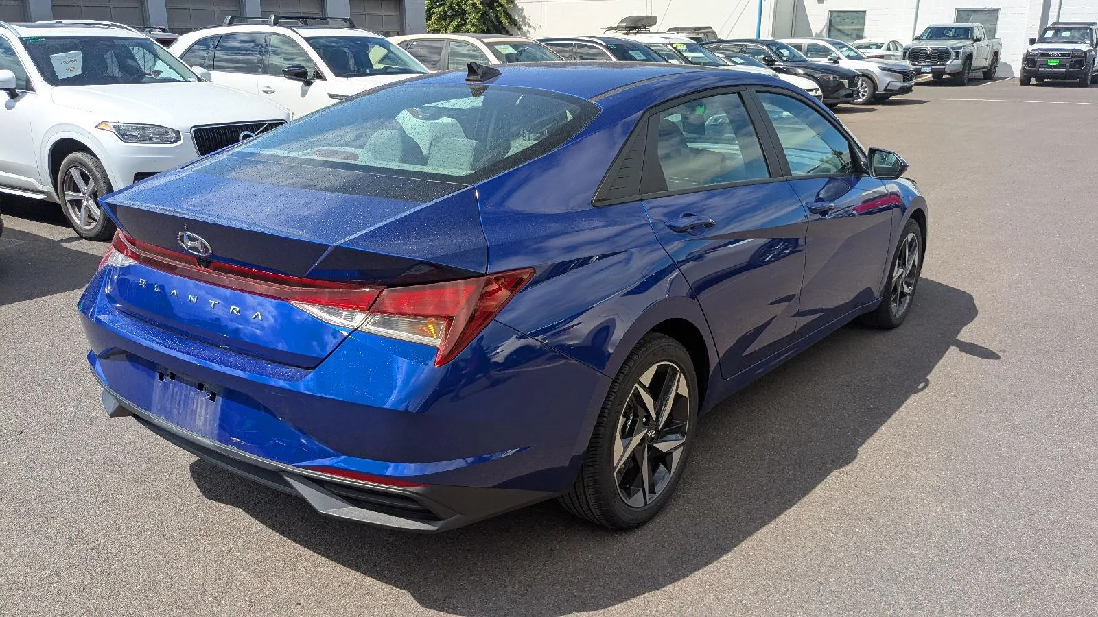 Used 2023 Intense Blue Hyundai SEL image 3