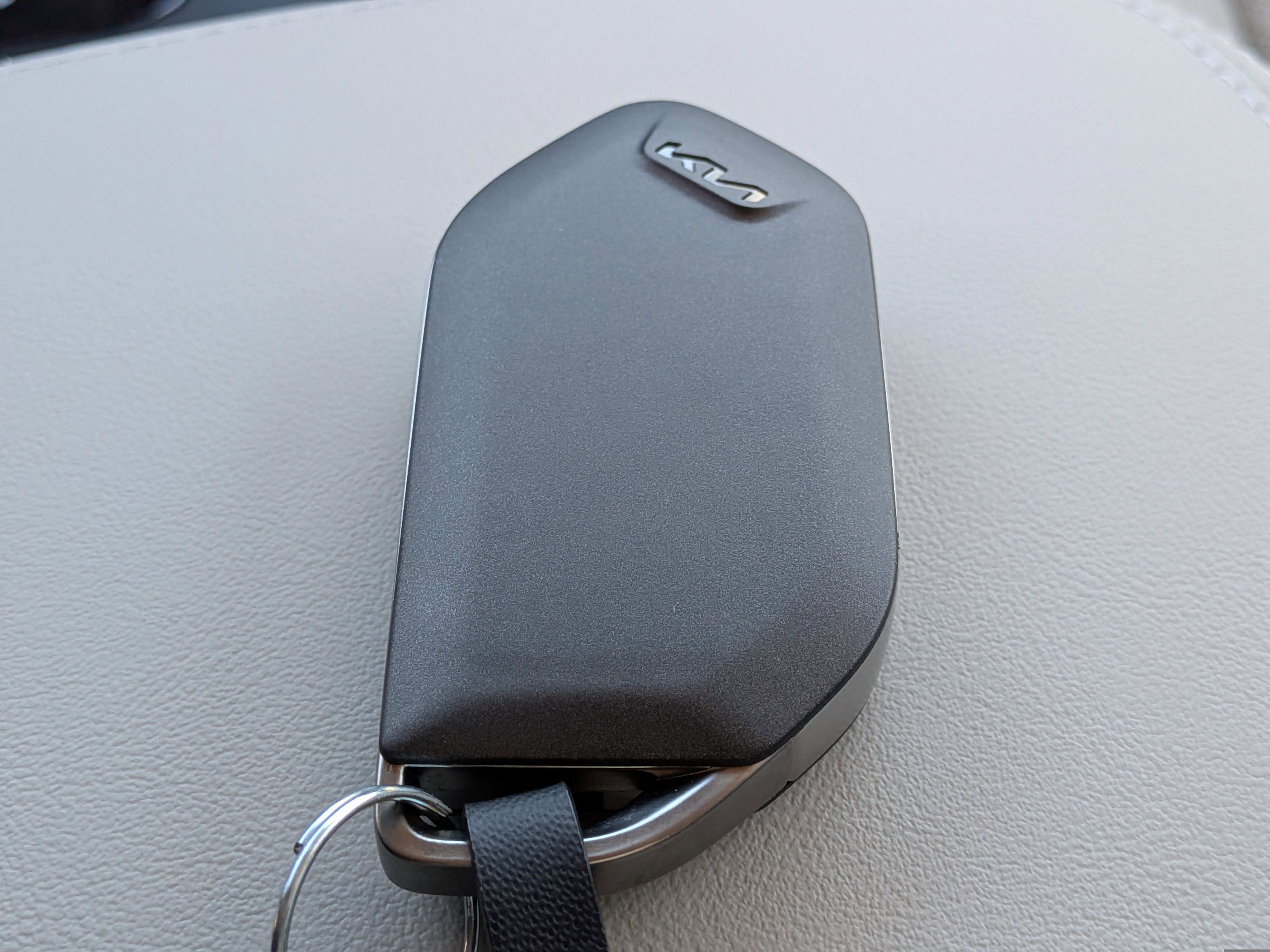 New 2026 Ceramic Silver Kia SX image 40