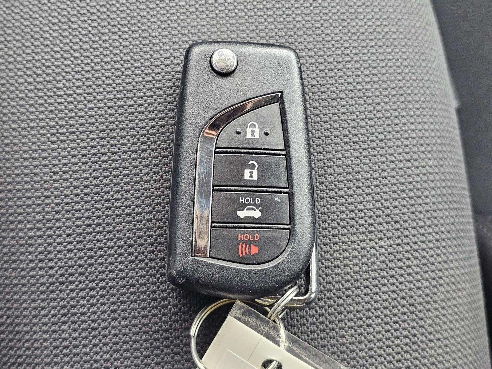 Used 2025 Underground Toyota LE image 28