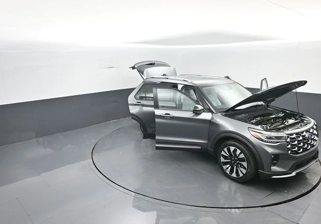 New 2026 Gray Ford Platinum image 37