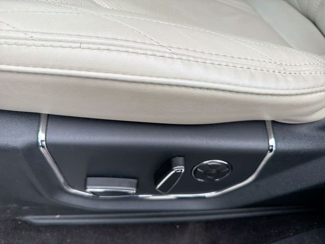 Used 2020 White Ford Platinum image 15