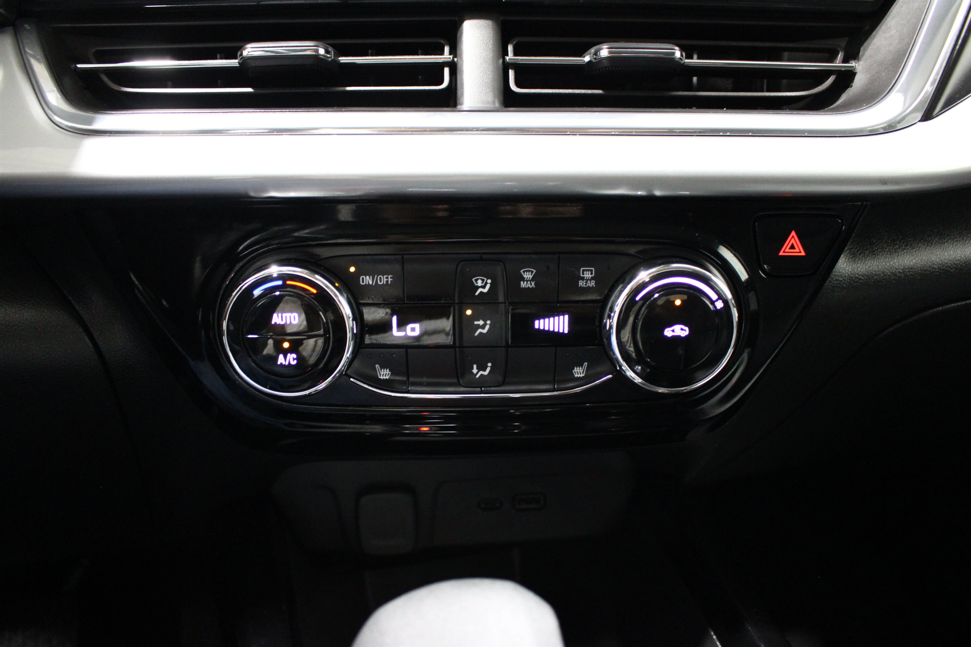 Used 2024 Mosaic Black Metallic Chevrolet LT image 17