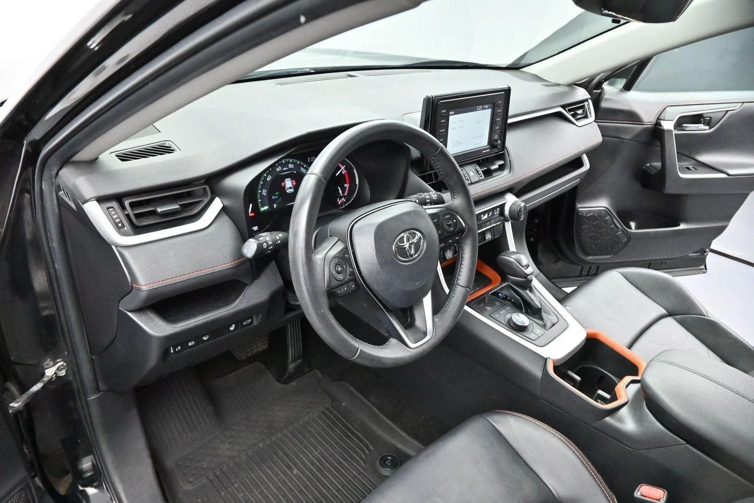 Used 2022 Midnight Black Metallic Toyota Adventure image 12