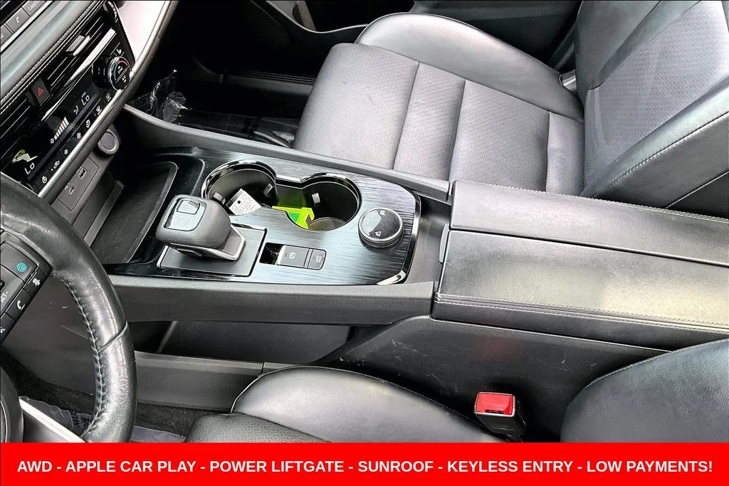 Used 2021 Blue Nissan SV image 18