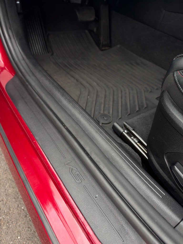 Used 2024 Passion Red Kia GT image 11