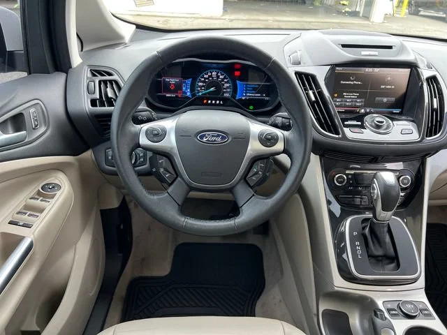 Used 2014 White Platinum Metallic Tri-Coat Ford SEL image 12