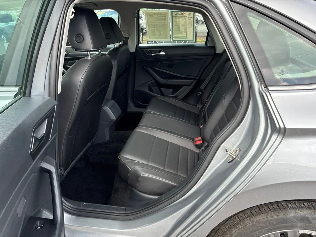 Certified Used 2024 Silver Volkswagen 1.5T SE image 55